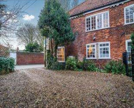 1 Bedroom Detached